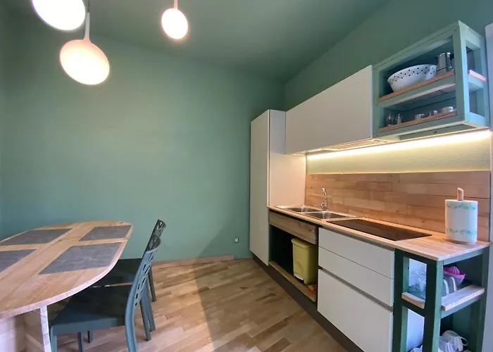 Wid House For Groups *